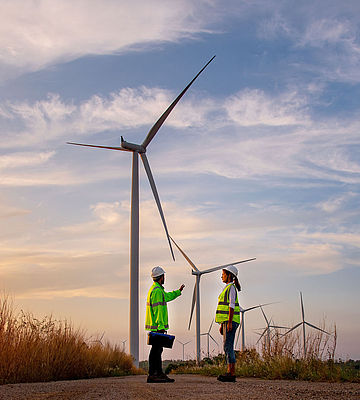 Kooperationen mit Solar- und Windenergie-Unternehmen